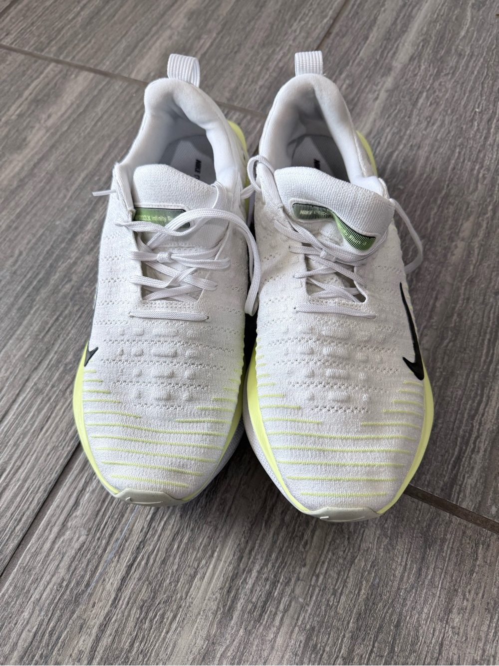 Nike Men’s White & Neon Yellow Athletic Running Shoes